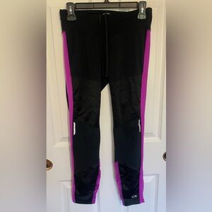 Champion Running / Jogging Pants. Reflective Markings. Zipper pocket in back.